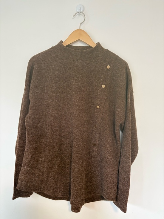 Suzy Shier Sweaters - Brown Sweater